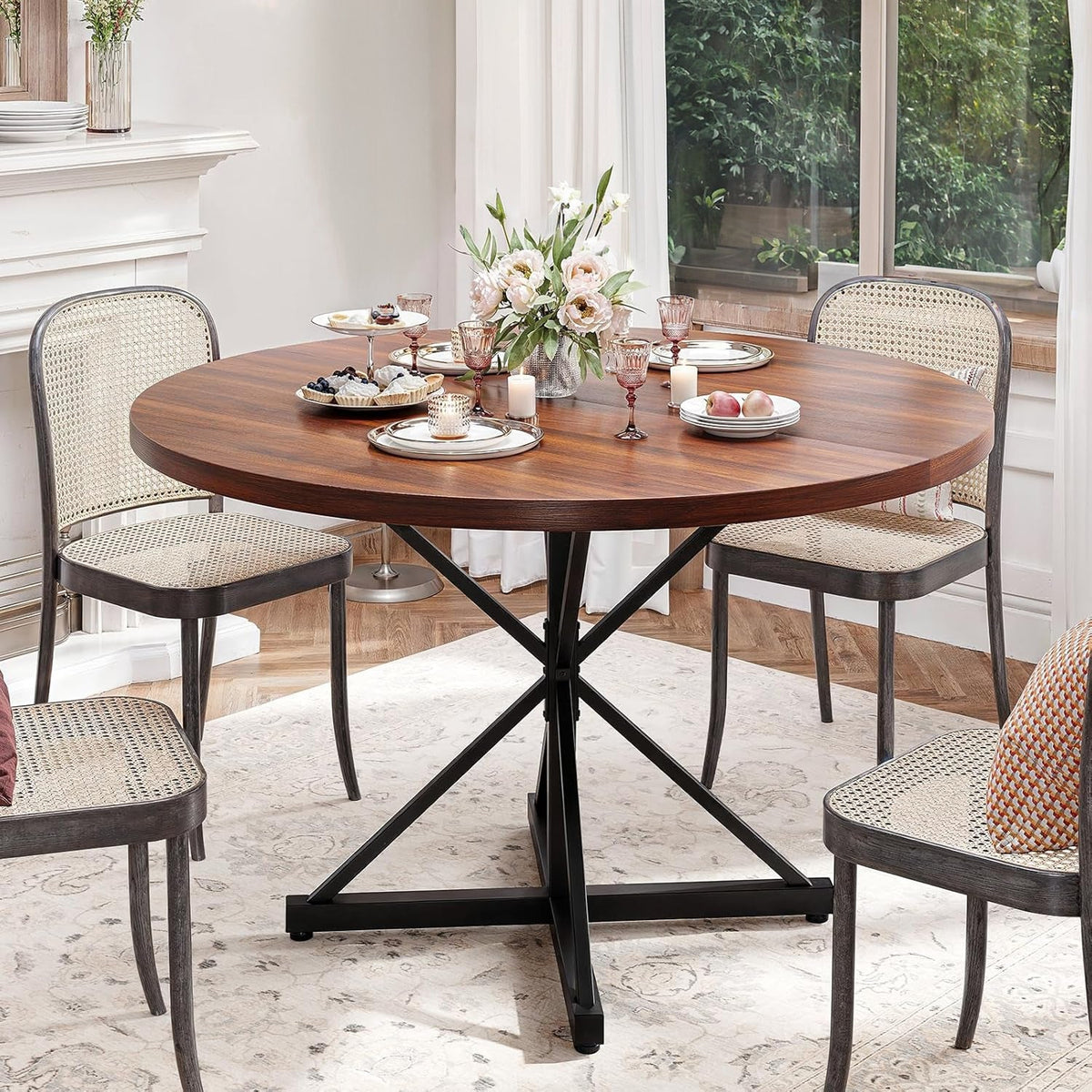 47 Inch Round Dining Table with Pedestal Base