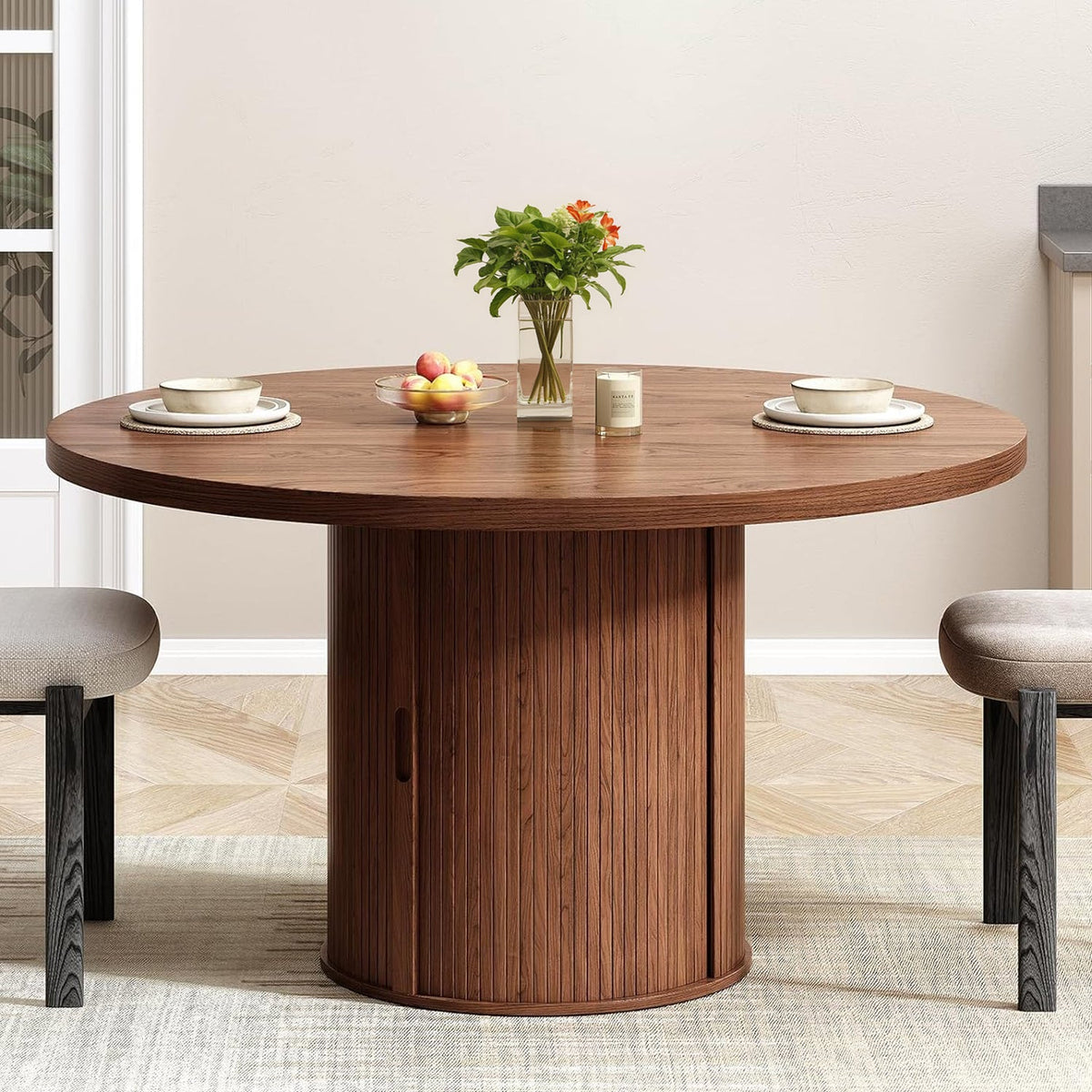 Round Farmhouse Dining Table for 4 to 6 with Storage
