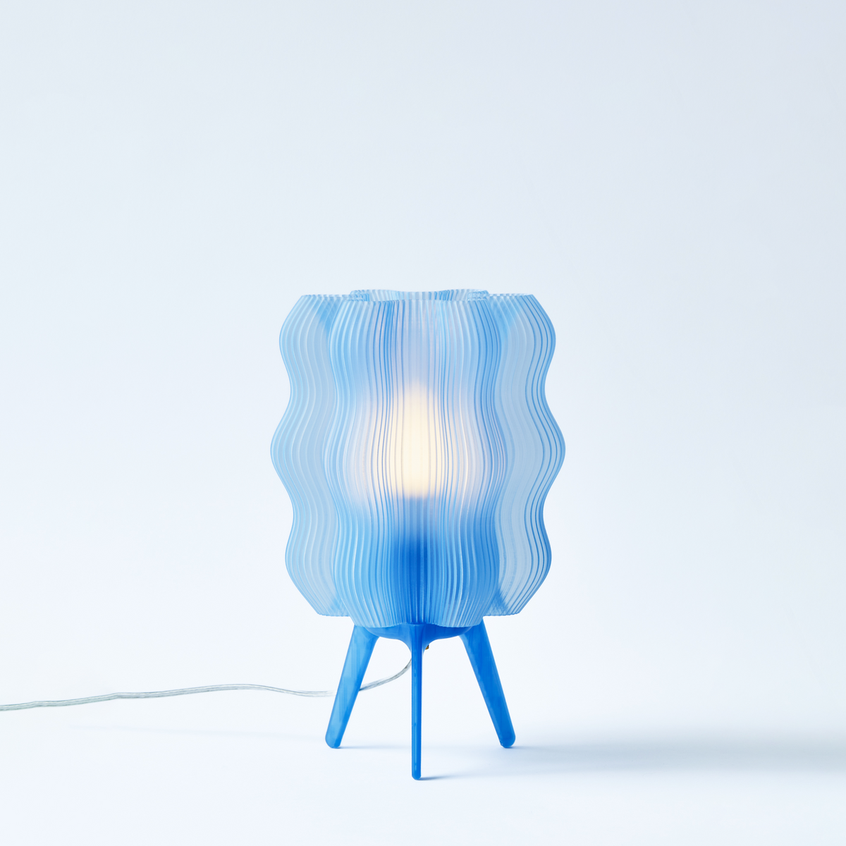 Wavy Sculptural Table Lamp